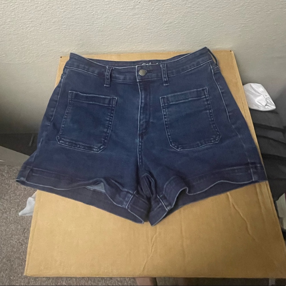 Universal Thread High Rise Shorts